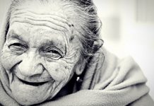 Theo dấu chân người di cư – Kỳ 1: Đi dự đám tang một bà cụ