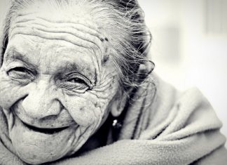 Theo dấu chân người di cư – Kỳ 1: Đi dự đám tang một bà cụ