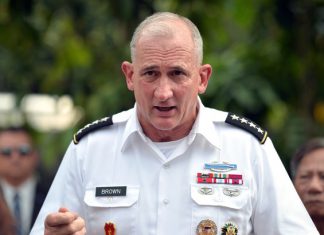 42 năm sau Bên rìa hòa bình