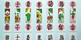 Cỗ bài tam cúc của bà