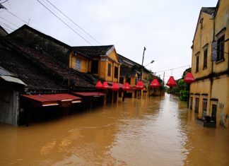 Nhà cổ Hội An: Mối lo đổ sụp trước mùa lũ bão