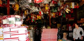 Làng hàng mã mùa lễ Vu Lan