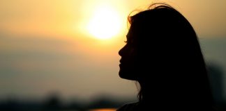 Viết cho cuộc tình buồn