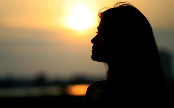 Viết cho cuộc tình buồn