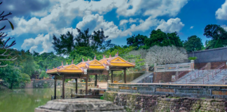 Ngột ngạt và lâng lâng với lăng tẩm Huế (kỳ cuối)