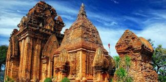 Tháp Bà Ponagar Nha Trang