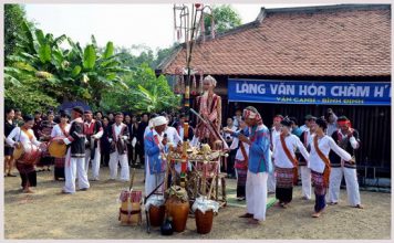 Kỷ vật: Chiếc vòng “cột hồn” của người H’roi