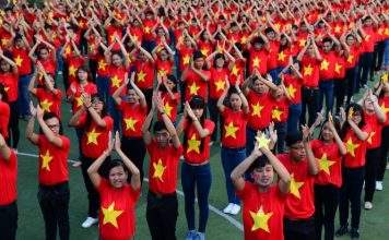 Một ngày của những nỗi lo, niềm vui và lòng tự hào dân tộc…