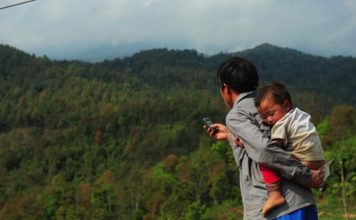 Di động ở bản vùng cao