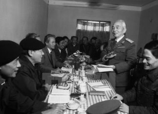 Đời sống kinh tế thời bao cấp ở miền Nam – Kỳ 6: Làm sao để cứu các sản phẩm gỗ khỏi ẩm mốc?