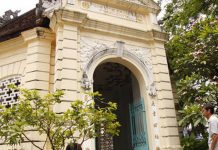 Bí mật ngôi mộ cổ: Vòng xoáy lịch sử