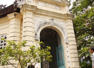 Bí mật ngôi mộ cổ: Vòng xoáy lịch sử