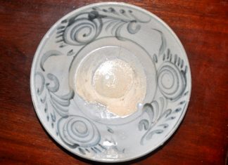 ‘Bảo tàng cổ vật’ tư nhân ở làng chài