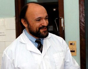 Người bác sĩ đã chết để nhân loại được sống